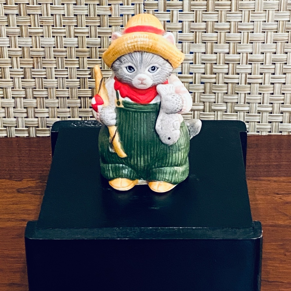 🌟HP🌟VTG 1985 Porcelain Kitty Cucumber Kitty Fishing Collectible Figurine Schmid